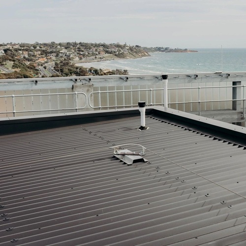 Travel8™ Metal Deck Mount 90º Corner Module